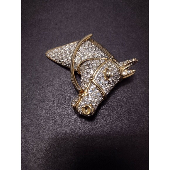 **Final Sale** Gold tone horse head brooch - Picture 6 of 7